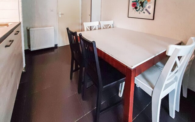 Amazing Home in Bruinisse With 2 Bedrooms and Wifi
