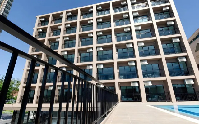 Marsi Hotel Bangchak