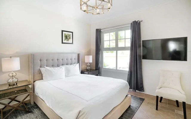 Luxury Pool Villa With View! Cabana, Bbq, 3min/beach, in Tierra del Sol!