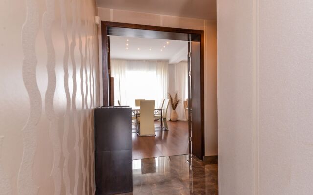 FM Luxury 2-BDR Apartment - Vitosha Blvd.