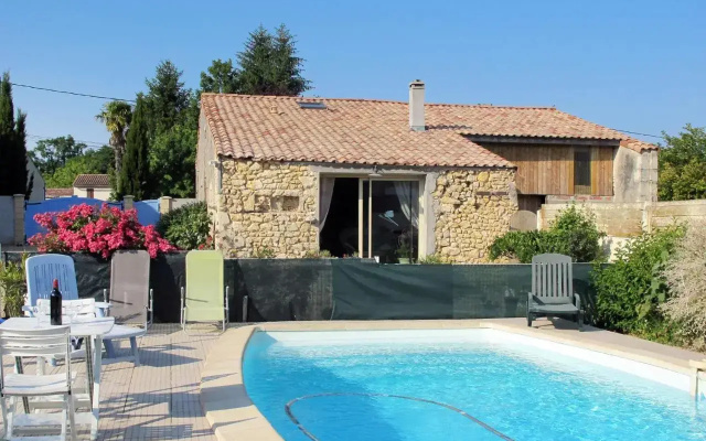 Holiday Home Tuilières - CME100