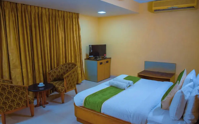 Naksha Tree Hotels - Mogappair