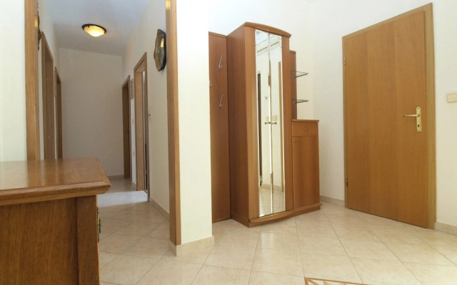 Apartment 1704