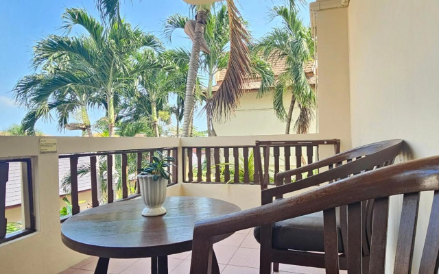 Thai House Beach Resort