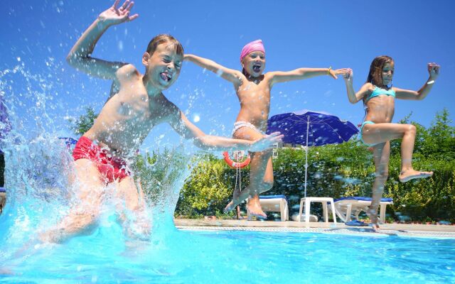 Deluxe Inn Georgetown