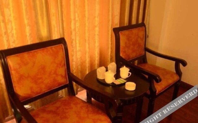 Yangjiang Huaying Hotel