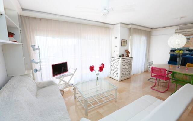 Apartamento Moderno Para 6 Personas en Salou