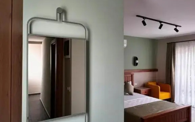 Mimoza Hotel