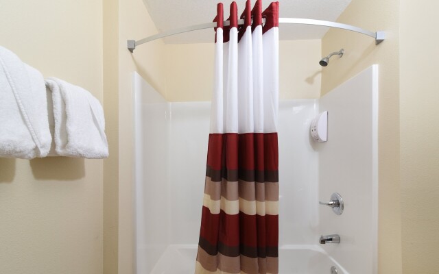 Red Roof Inn Bakersfield