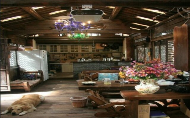 Lijiang Monajia Inn