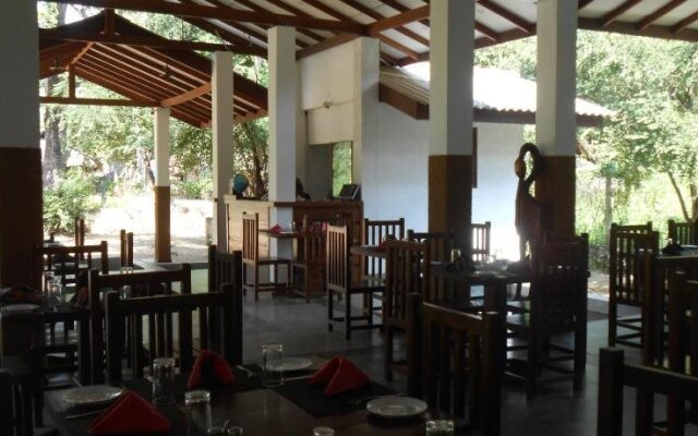 Lario Resort Sigiriya