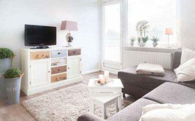 Th_ H_Str_3 App_ 30 Kaisers Home