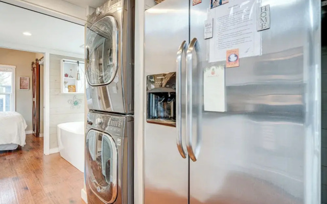 Tiny Home in Flat Rock: Easy Access to I-26!