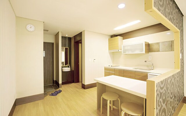 Chuncheon N.e. Park Pension