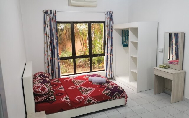 Marina Court - Stay In Borneo