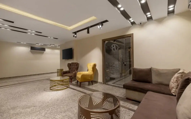 Brothers Pyramids View