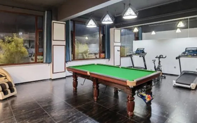 Jinglan Yipin Hotel (Jingdezhen Taoxichuan Branch)