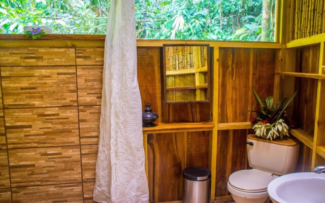 Finca Bellavista Treehouse Community