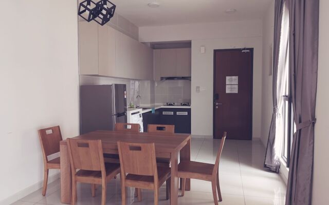 Tranquil Seaview @ Danga Bay