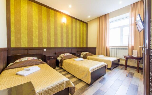 Hotel-Hostel Altan