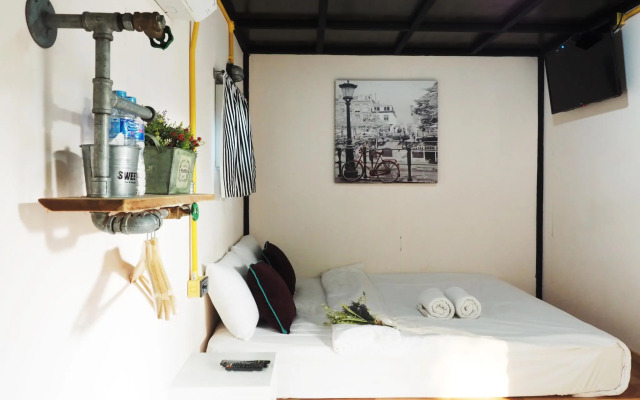 Sweet Box Bed and Breakfast