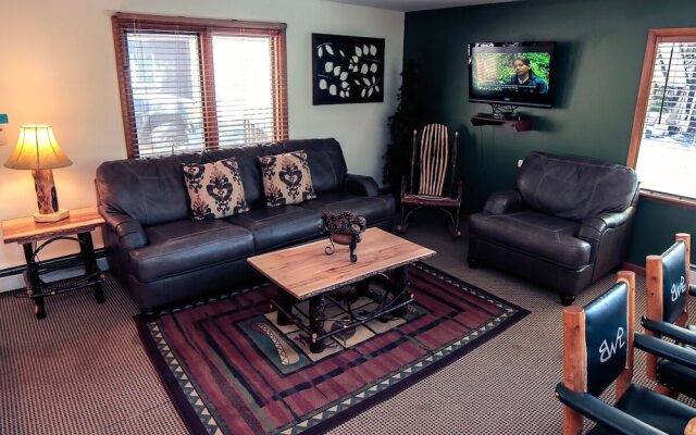 Timber Creek Chalets: 14