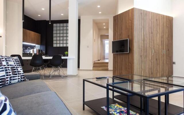 TONI'S Choice to stay in Athens, 2BD Modern House