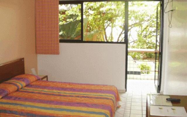 Canarius D Gaibu Hotel