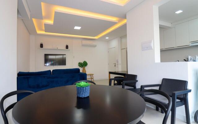 Excelente dois dormitórios a 250m mar - ZB01H