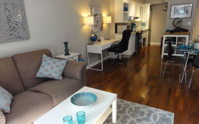 Beautifully Decorated 1BR Unit