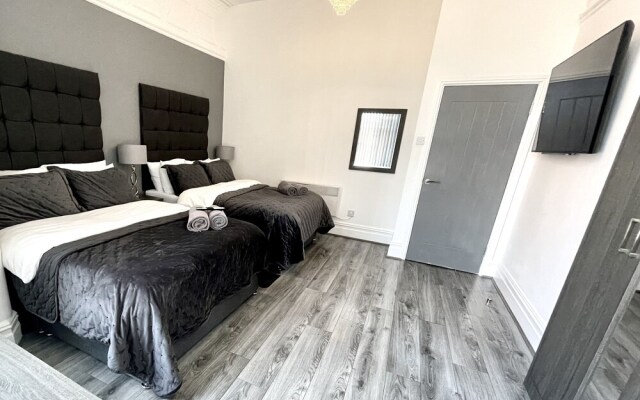 Reads Luxury Apartments