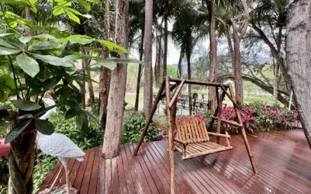 Tree House Nanshan Sanya