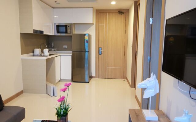 Riviera 1BR Sea View B1609
