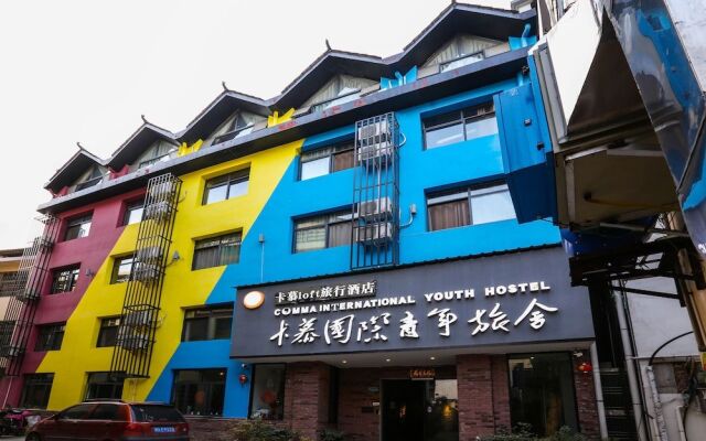 Comma Travel International Youth Hotel