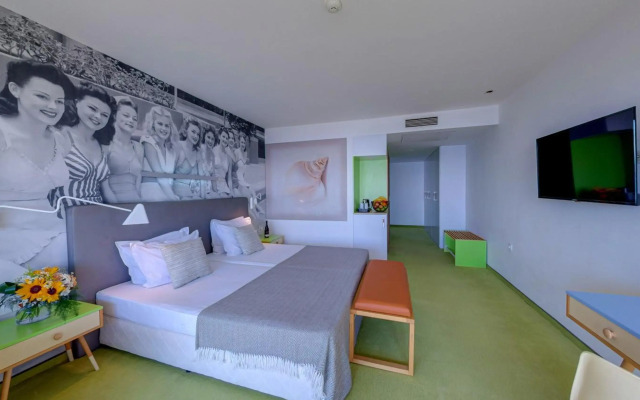 Hotel Excelsior