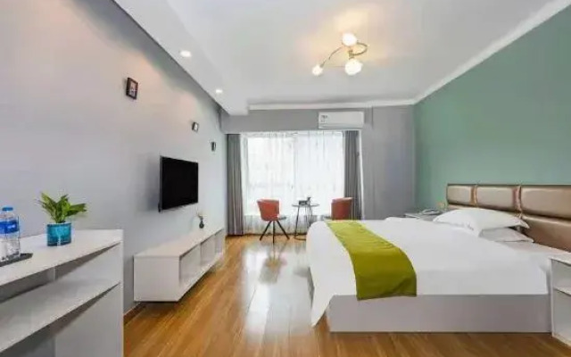 Yiyuan Mengya Apartment (Xinxiang University Town Baolong Plaza Branch)