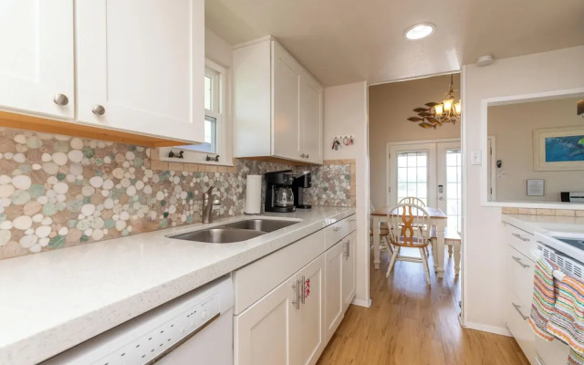 The Shell House Private Pool Pet Friendly