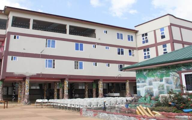 Mother's Royal Hotel