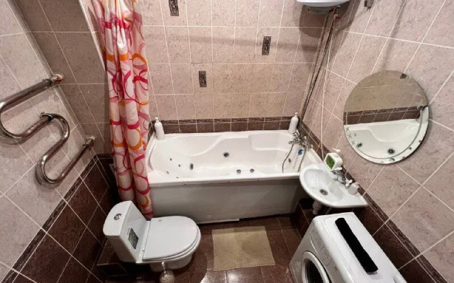 Апартаменты Вояж на улице 50 лет ВЛКСМ, д. 13, корп.2