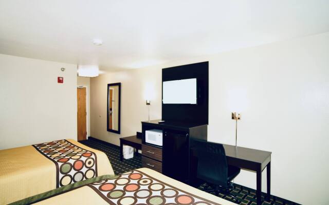 Super 8 by Wyndham Crossville TN