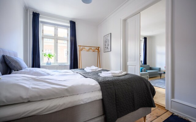 Fantastic Three-bedroom Apartment in Copenhagen Osterbro