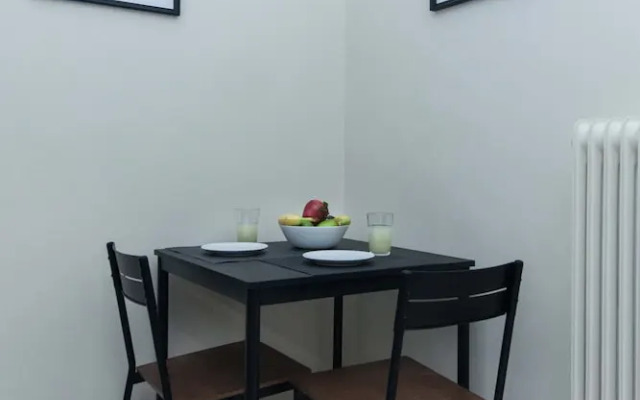 Boutique Stylish 1 Bd Apt in Patisia