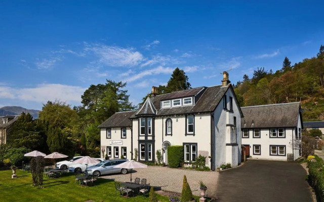 Poppies Hotel