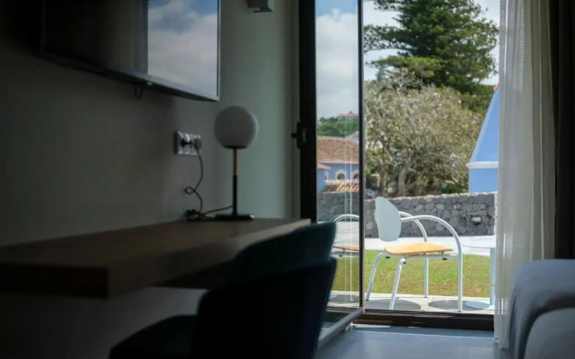 Azores Book Hotel