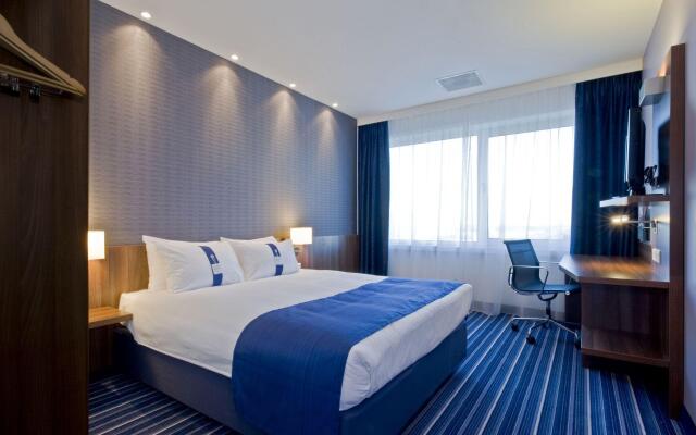 Holiday Inn Express Amsterdam - Schiphol, an IHG Hotel