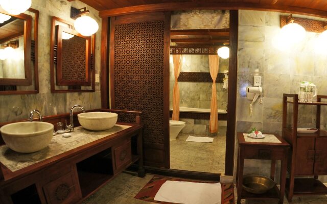 Vinh Hung Heritage Hotel