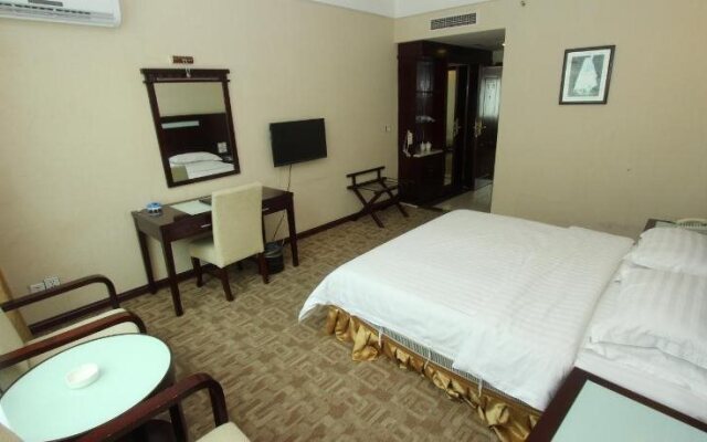 Royal Hotel