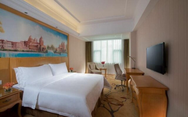 ViennaHotel Shenzhen Longhua South Renmin Road