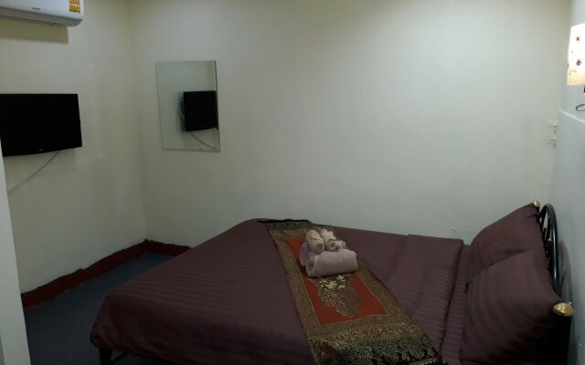 CV25 Guesthouse
