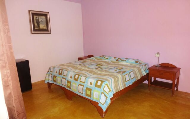 Gipsy Ranch Rooms - Hostel